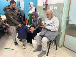img_20240203_232110_5512945176369724419868-300x225 A number of Palestinians received medical treatment at Anjjar hospital after they were released by the Israeli occupation forces in Rafah city.