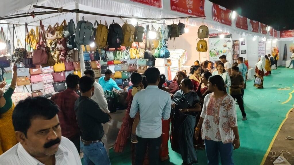 img-20240305-wa00145531598200645453972-1024x576 कवर्धा :- सरस मेला 45 लाख रुपए से अधिक का व्यवसाय हुआ 8 दिनों में....